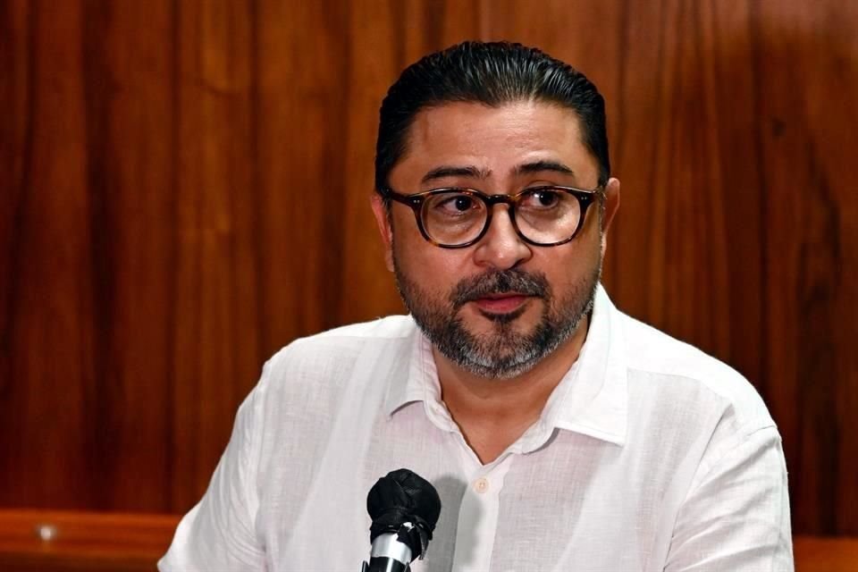 Luis Vázquez renunció como encargado de despacho de la SSP de Acapulco, ante invitación de participar con el próximo gobierno federal.