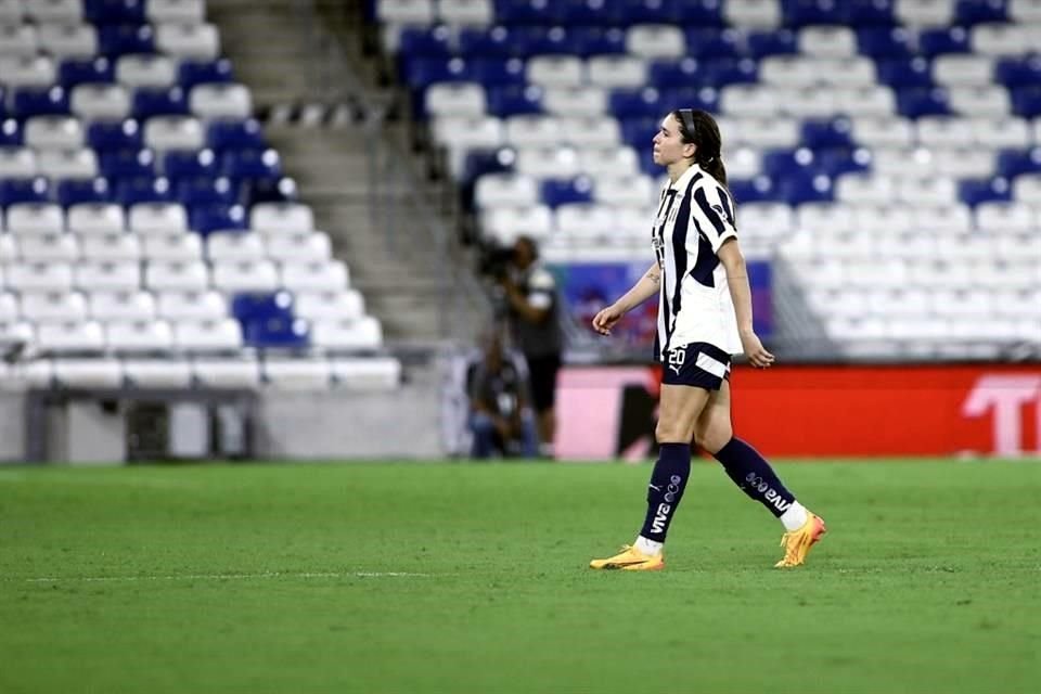 En duelo que sirvió de despedida para Daniela Solis, Rayadas cayó este miércoles 4-0 ante el Milán en amistoso jugado en el Estadio Monterrey. La ex Tigre Evelyn Ijeh anotó un triplete.