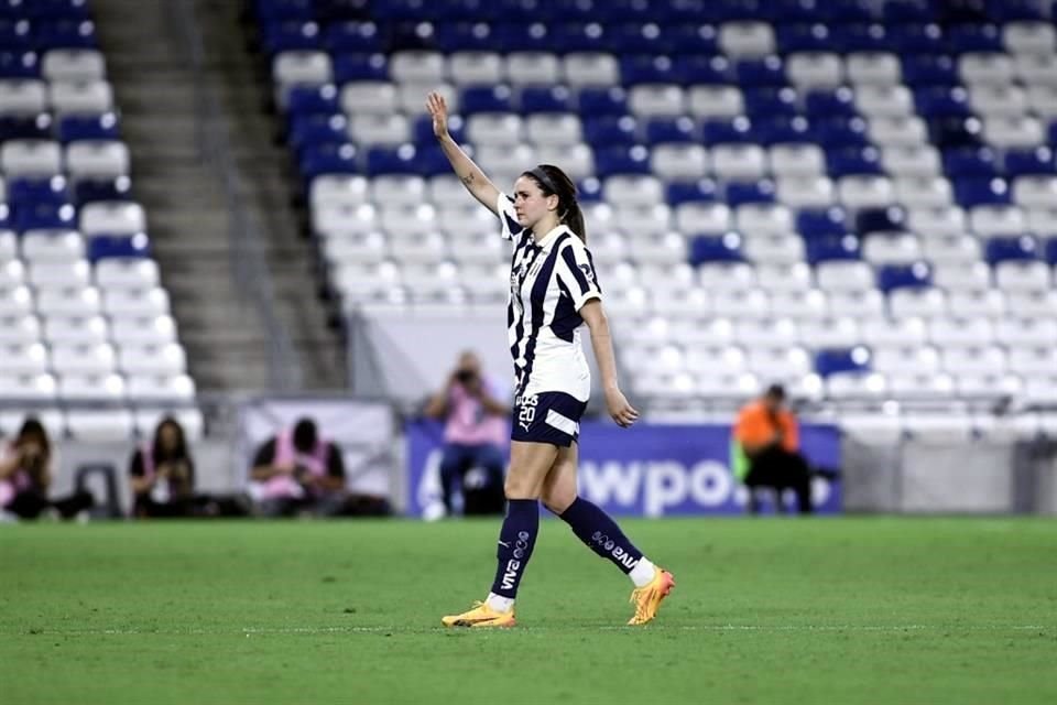 En duelo que sirvió de despedida para Daniela Solis, Rayadas cayó este miércoles 4-0 ante el Milán en amistoso jugado en el Estadio Monterrey. La ex Tigre Evelyn Ijeh anotó un triplete.