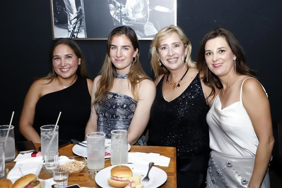 Denisse Farías, Tania Gómez Junco, Miriam Limón y Olivia Díaz