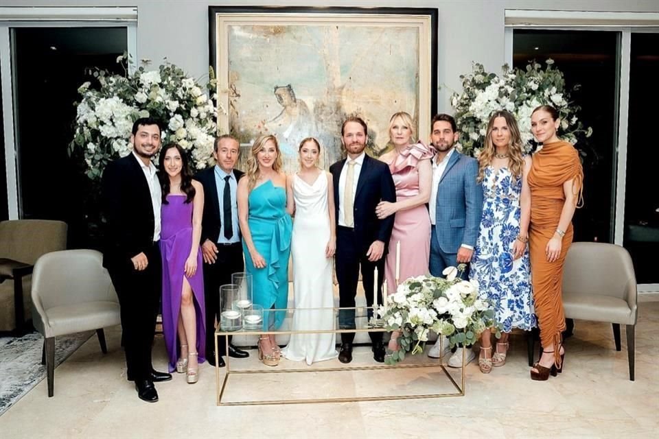 Antonio Kalifa, Isamar Marroquín de Kalifa, Luis Marroquín, Isamar Gutiérrez de Marroquín, LOS NOVIOS, Adriana Ibarra de Bremer, Marcelo Bremer Ibarra, Adriana Bremer Ibarra y Paulina Bremer Ibarra