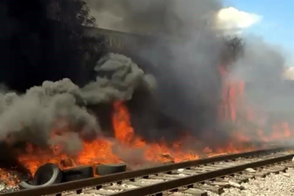 El siniestro fue reportado poco antes de las 15:00 horas, en Vía a Tampico y Manzano.