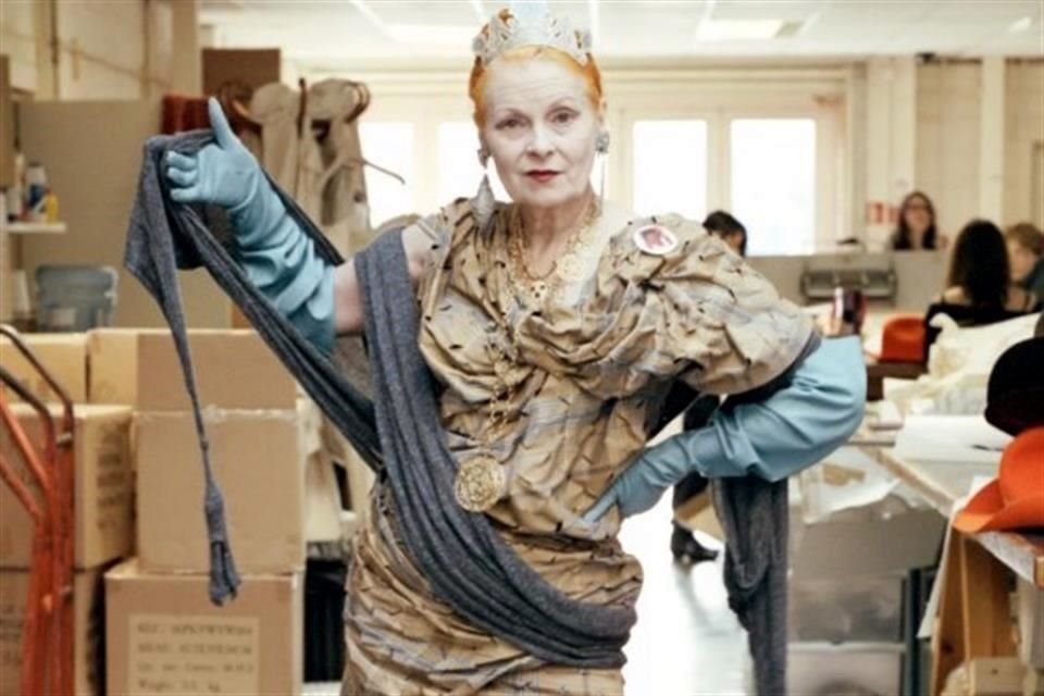 'Vivienne Westwood quería que su vestuario personal fuera subastado en beneficio de organismos importantes para ella'.