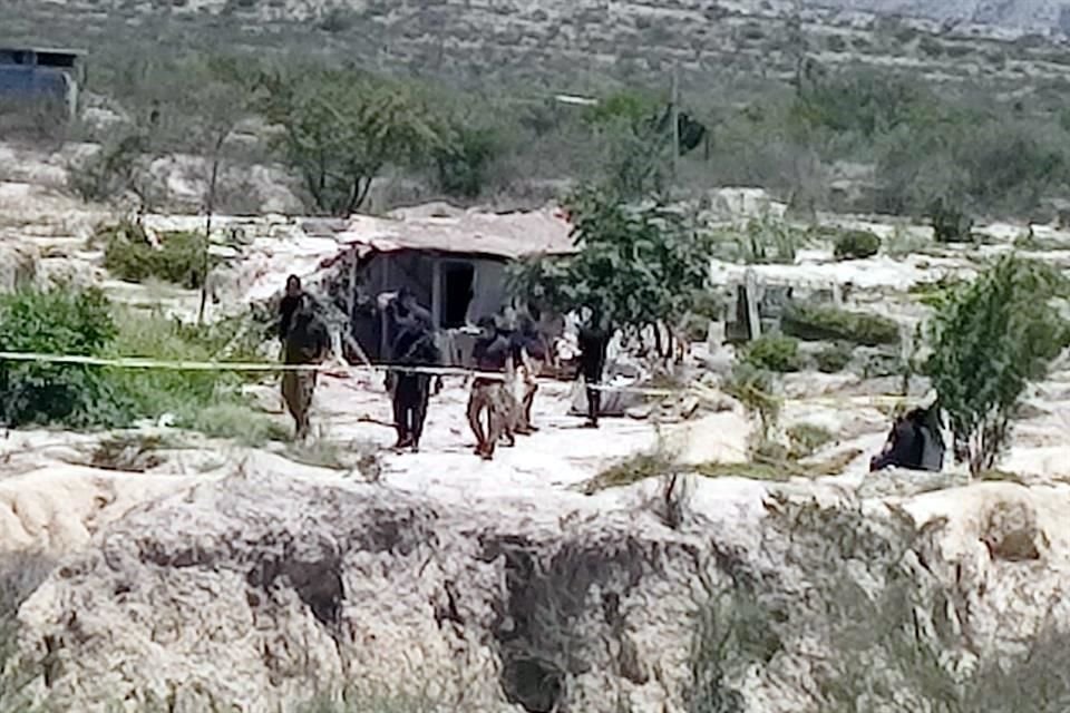 El hallazgo del cuerpo se hizo alrededor de las 9:00 horas, en un terreno cercano a las calles Las Torres y Fernando Montes de Oca, de la Colonia La Loma.