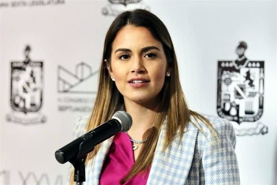 Lorena de la Garza, Diputada local del PRI.