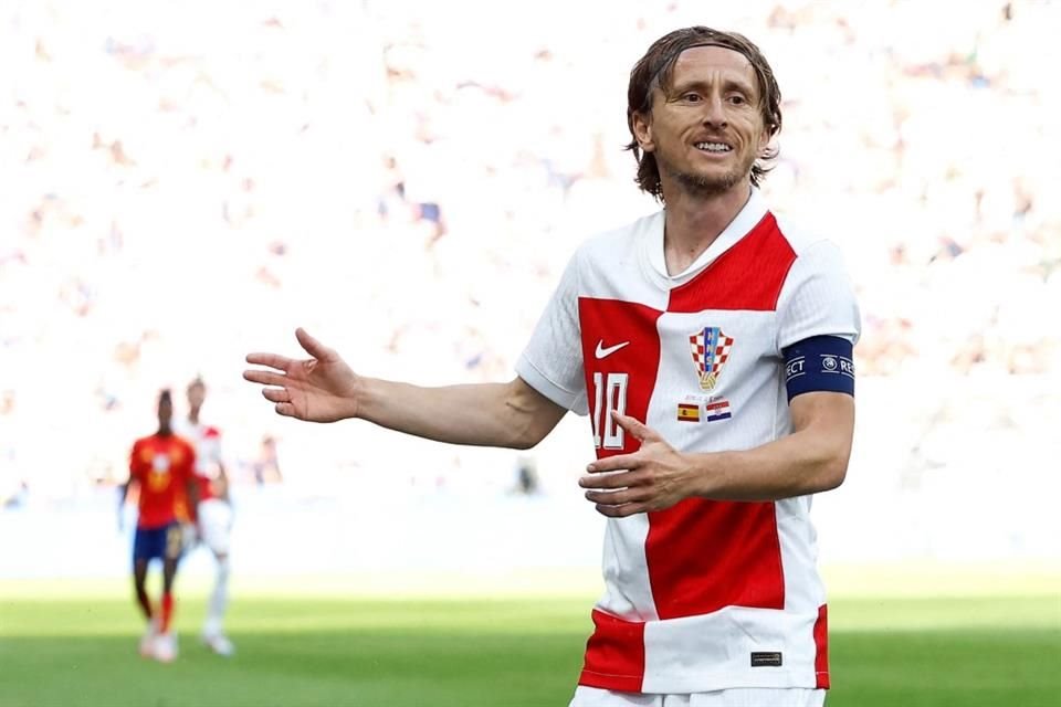 Luka Modric no pesó en el encuentro ante España.