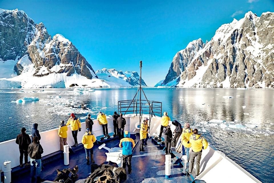 Realizar una expedición a la Antártida con  los expertos de Quark Expeditions.