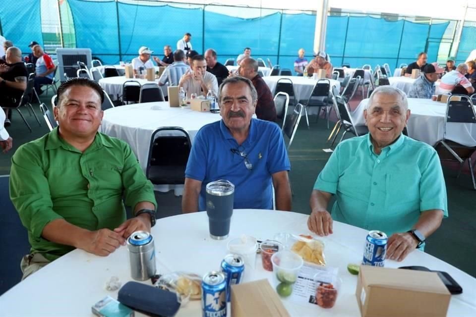 Ernesto Villanueva, Jesús Ángel Garza y Pedro Luis