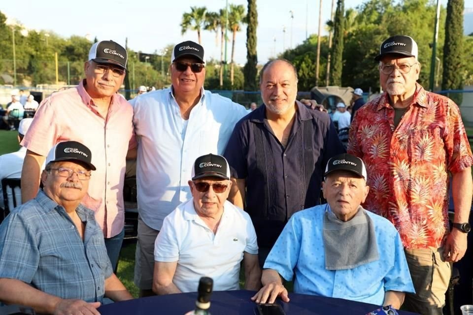 Miguel Sada, Eduardo Esparza, Fito Padilla, Elenterio Valenzuela, Juan Hernández, Lino Peña y Alberto Vessi