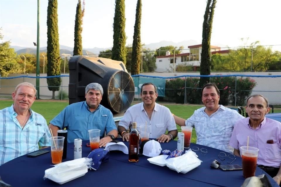 Ismael García, Horario Lozano, Esteban Garza, Jesús Aguirre y Miguel Ángel Hurtado