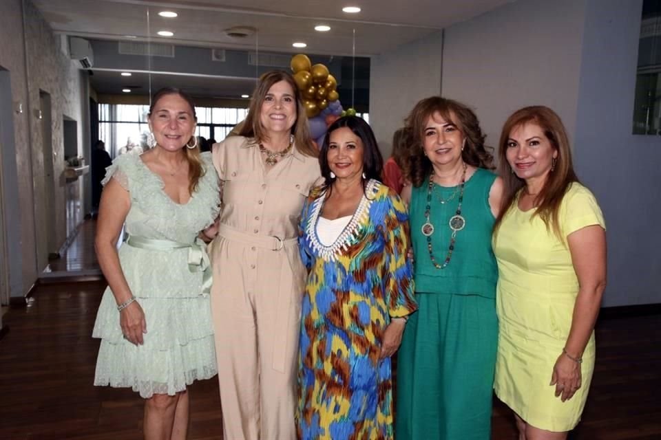 Nora González, María Luisa Sánchez, Mónica Bracamonte, Yaya García y Pathy López