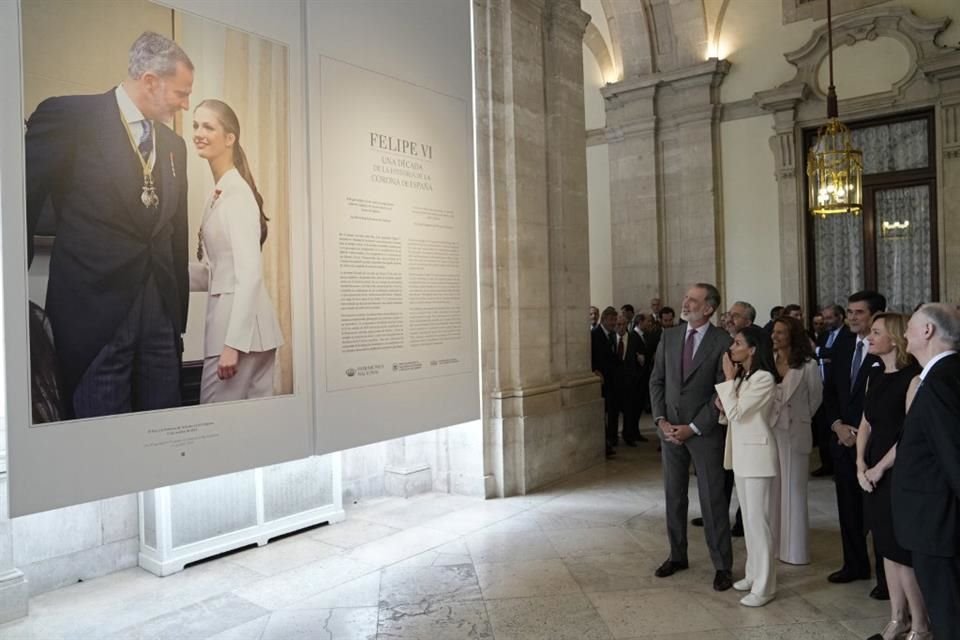 La imagen de la jura de la Princesa de Asturias forma parte de la exposición.