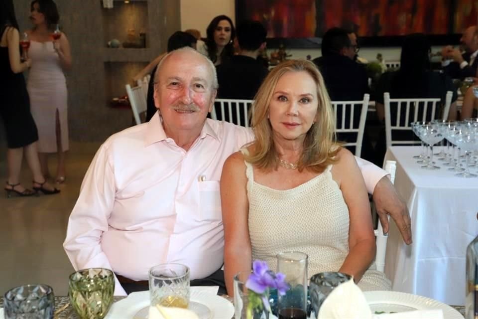 Gerardo Garza y Patricia González de Garza