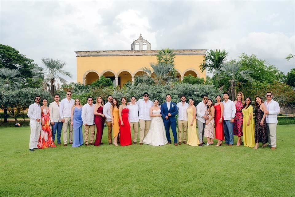Enrique Ayala, Elizabeth Vega, Jorge Gallardo, Miguel Cantú, Mariana de la Garza, Aldo Martínez, Adri Valero, Óscar Camacho, Leslie Salinas, Mirthala Guajardo, René Ríos, Óscar Báez, LOS NOVIOS, Raúl 
