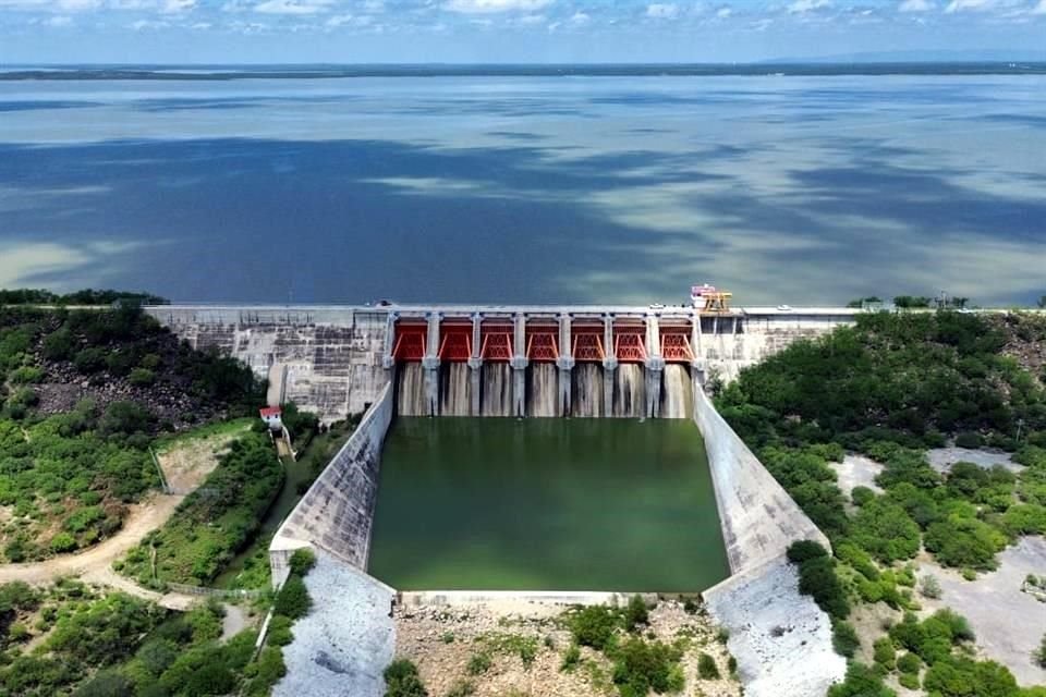 Presa El Cuchillo, en el Municipio de China.