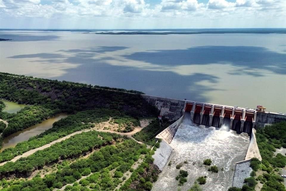 Presa El Cuchillo, en el Municipio de China.