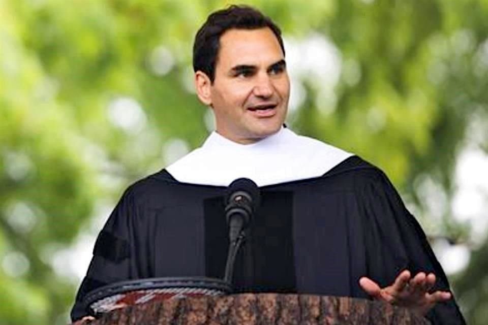 Roger Federer, campeón de tenis retirado suizo.