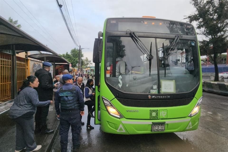 Se cuenta con apoyo de unidades de RTP de Guelatao a Santa Marta.