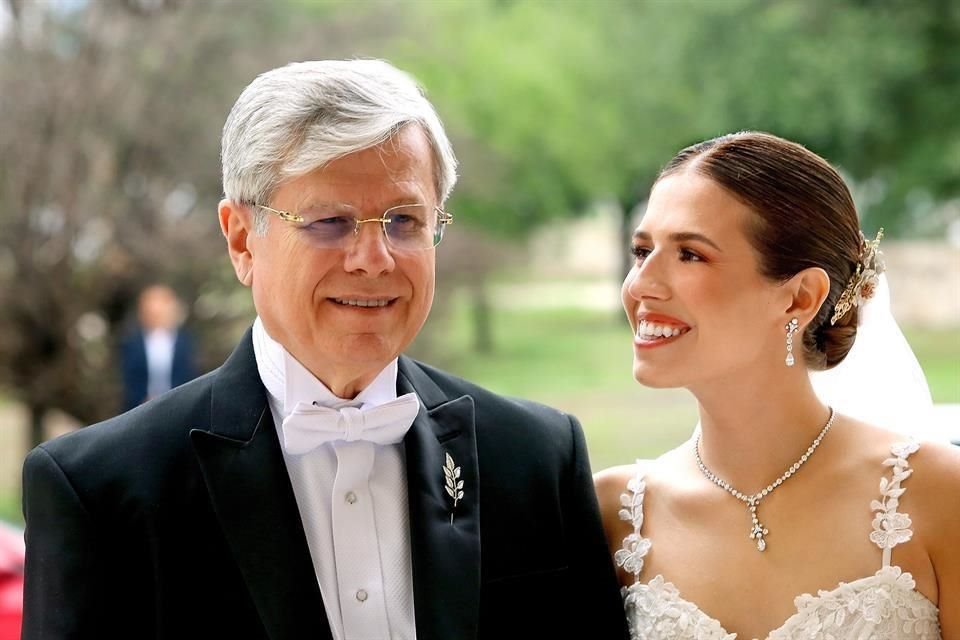 LA NOVIA CON SU PAPÁ. Fernando González Olivieri