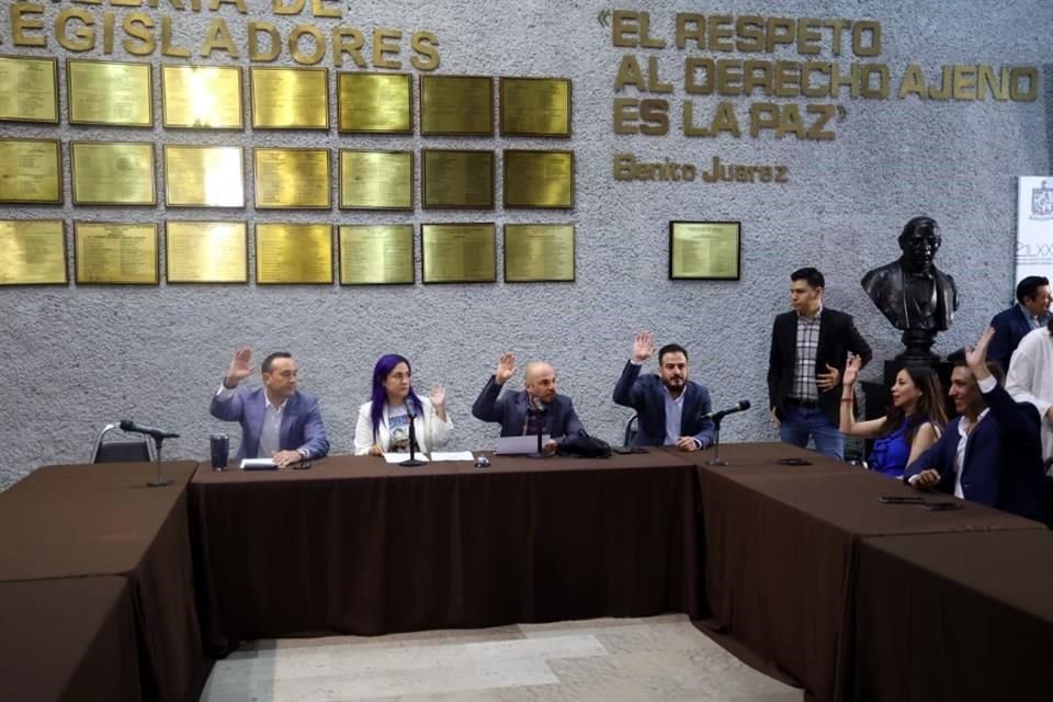 La Comisión Anticorrupción reinició el juicio político contra el Gobernador por no presentar a tiempo el Presupuesto 2023