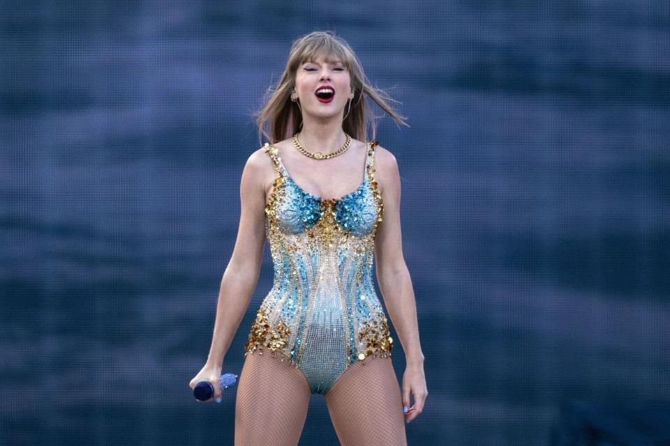 La cantante Taylor Swift está en shock después de que tres niñas murieron en un ataque a clase de danza temática sobre ella en Reino Unido.