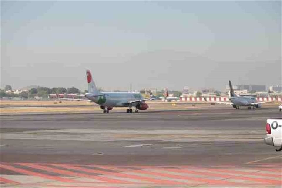 El AICM emitió el fallo de licitación pública nacional para rehabilitar la pista en el módulo 11 y la cabecera de la terminal aérea.