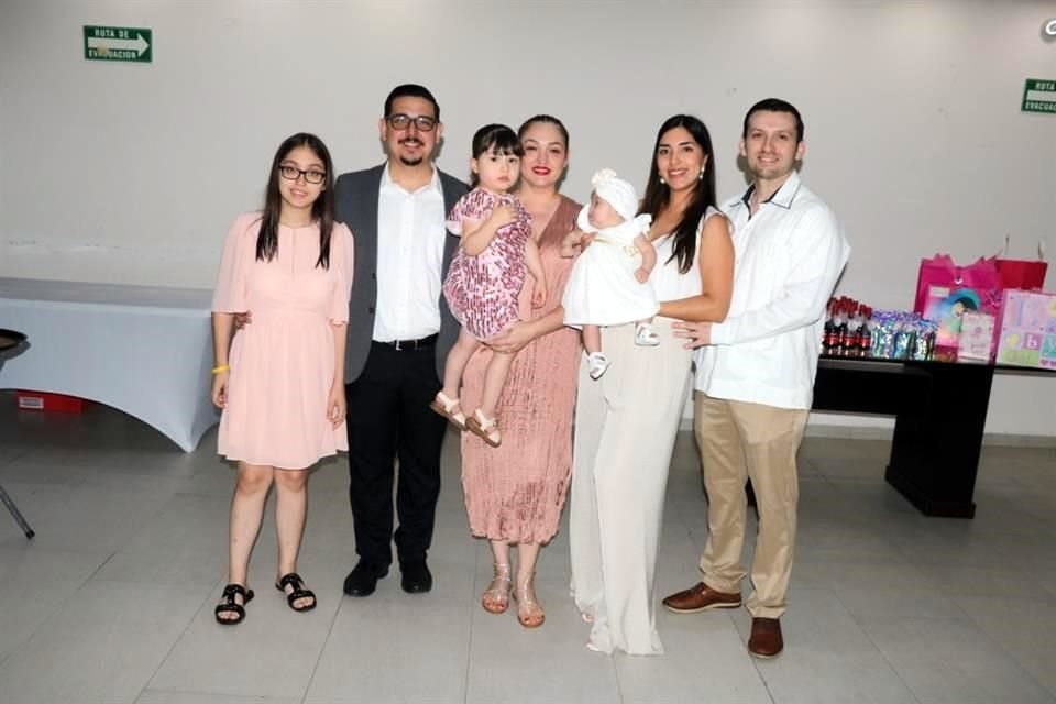 Ana Carol López, Sergio Díaz, Amelia Díaz, Carolina Galindo de  Diaz, Agnes Díaz  Galindo  , Ilse Herrera Villarreal, y Héctor Galindo Salinas