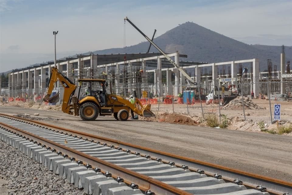 Diego Monraz confirmó que la Línea 4 del Tren Ligero que irá a Tlajomulco, lleva un avance de 52 por ciento y quedará lista en noviembre.