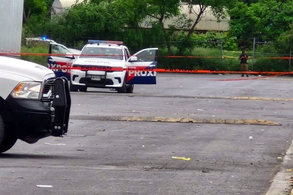 Un policía de Escobedo fue asesinado y otro quedó herido al ser atacados por sujetos armados.