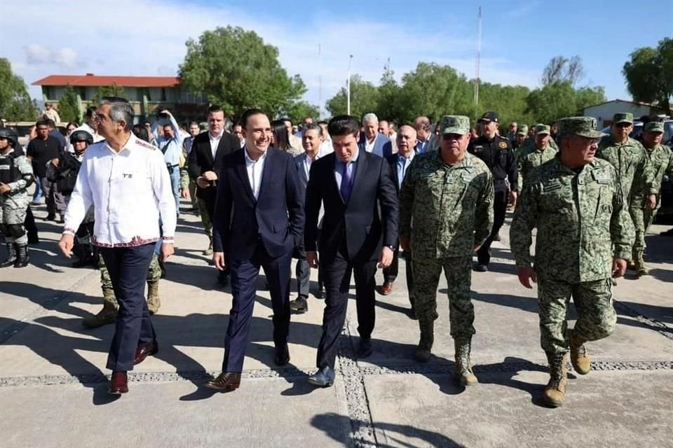 Los Gobernadores de Tamaulipas, Coahuila y NL participaron hoy en Saltillo en un encuentro regional de seguridad.