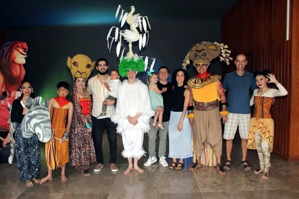 Fernanda Espinosa, Patricio Espinosa, Jumar Herrera, Fernando Espinosa y Carlos Espinosa