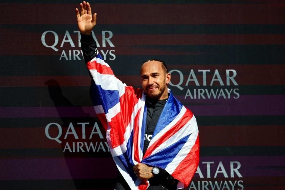 Lewis Hamilton es el único piloto en F1 que ha logrado ganar una carrera luego de haber corrido 300 Grandes Premios.