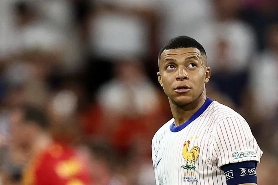 Tras la eliminación de Francia en la Euro 2024, la directiva del Real Madrid le puso fecha para presentar al delantero Kylian Mbappe.