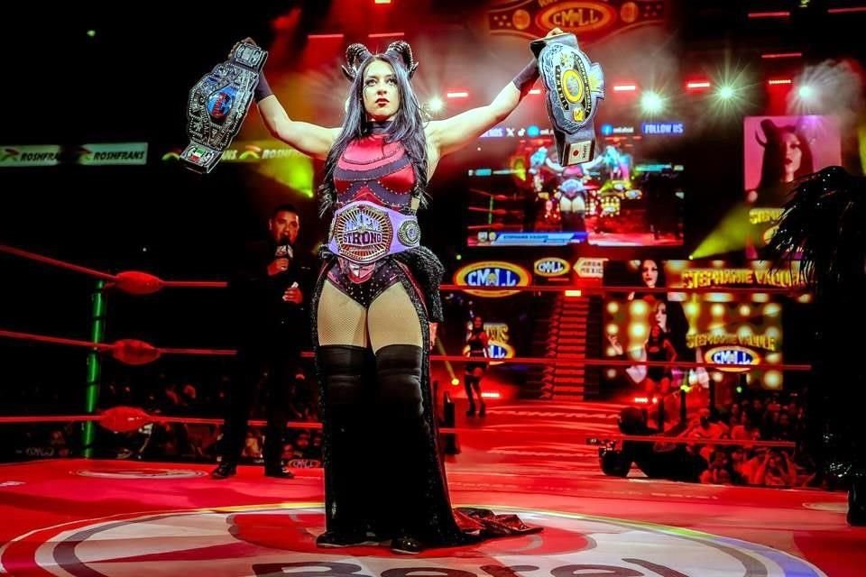 Stephanie Vaquer se quedó sin ningún título, pero ahora los buscará en WWE.