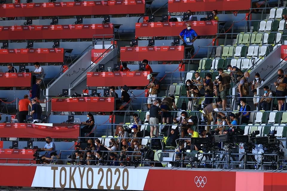 La zona de periodistas y fotógrafos, afortunados por ser los únicos que verán la ceremonia de manera presencial.