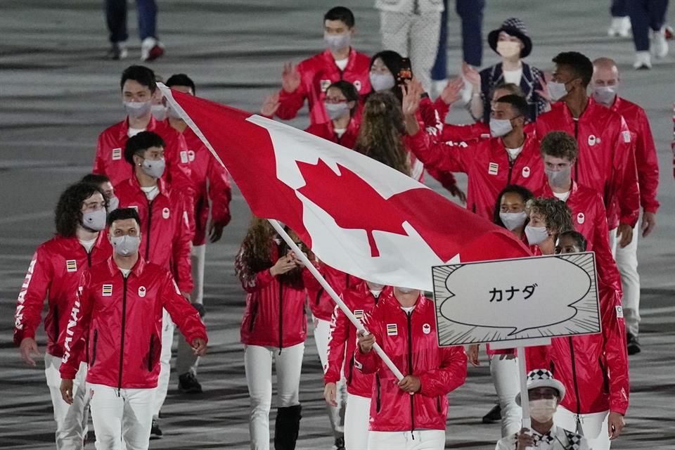 La hoja de maple presente en Tokio.