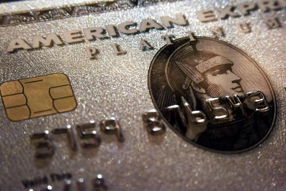 El volumen de negocios de American Express subió 33 por ciento sobre igual trimestre de 2020.