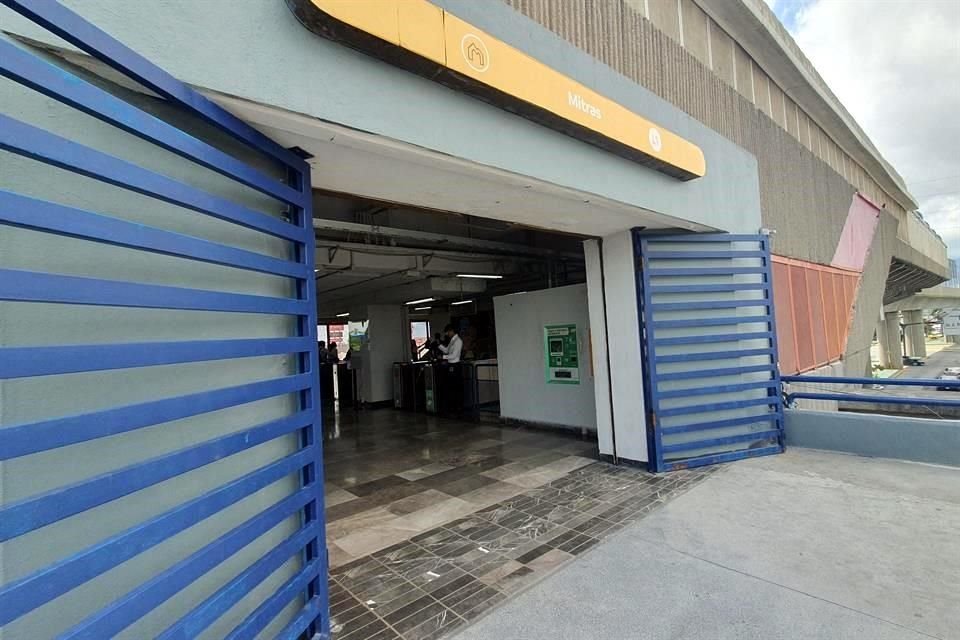 El director de Metrorrey, Abraham Vargas, dijo que la Estación Mitras seguirá operando, mientras se realizan las obras.