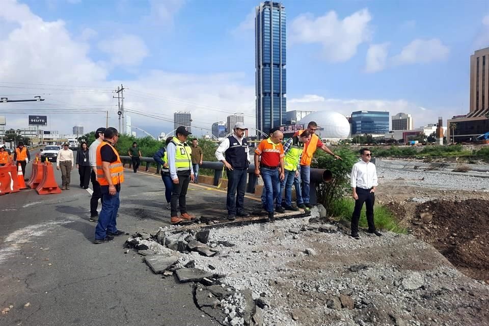  Luis Donaldo Colosio recorrió ayer zonas de Morones afectadas por la tormenta 'Alberto'.