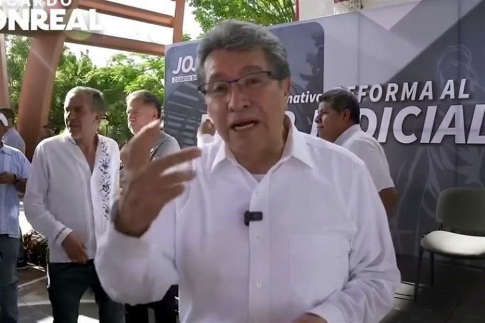 Ricardo Monreal, senador de Morena, realizó este lunes giras en Morelos y SLP para estar en foros sobre la reforma al PJ.