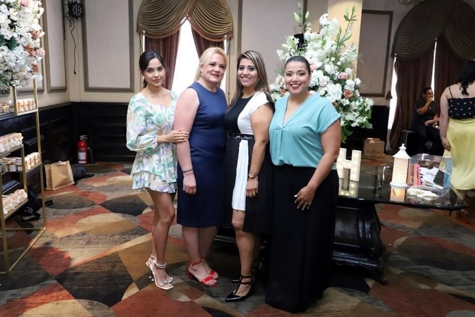 Zaide Lozano, Lourdes Solano, Margarita Ballesteros y Laura Ballesteros