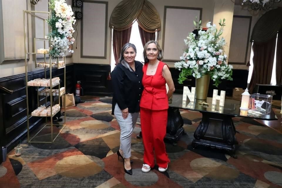 Alma Estrada y Malú Magdaleno