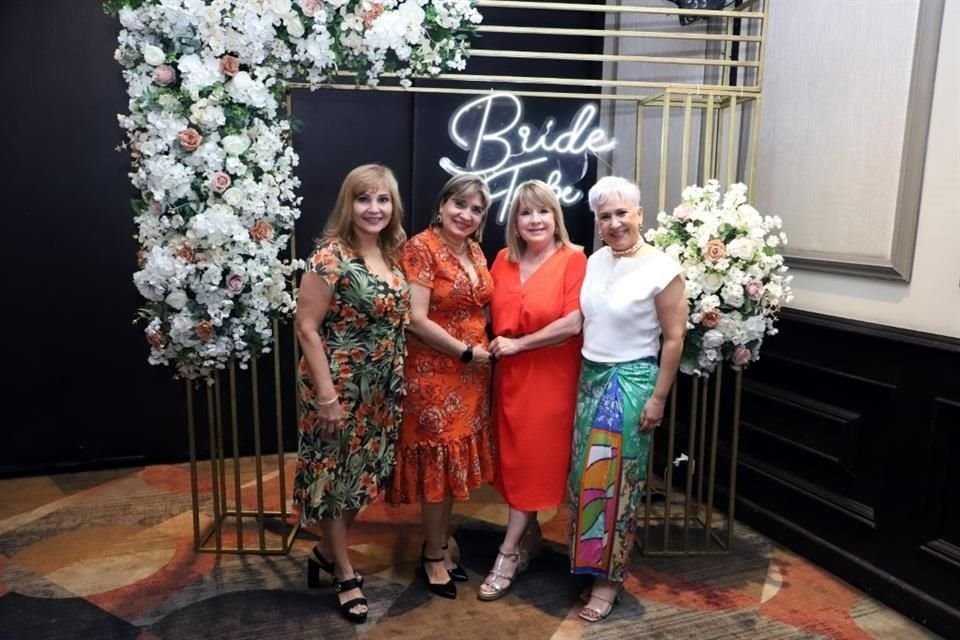 Eva Miriam Díaz, Matty Cobos, Susana Quintanilla y Sandra López