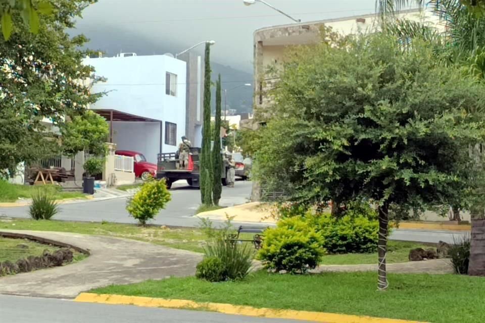 Un cateo fue en una casa de la calle Fernando V, en la Colonia Bosques del Rey, en Guadalupe.