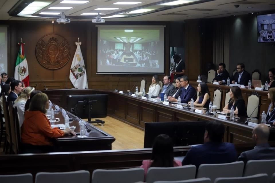 Luis Donaldo Colosio y Adrián de la Garza estuvieron ausentes de la primera mesa de trabajo de la transición regia.