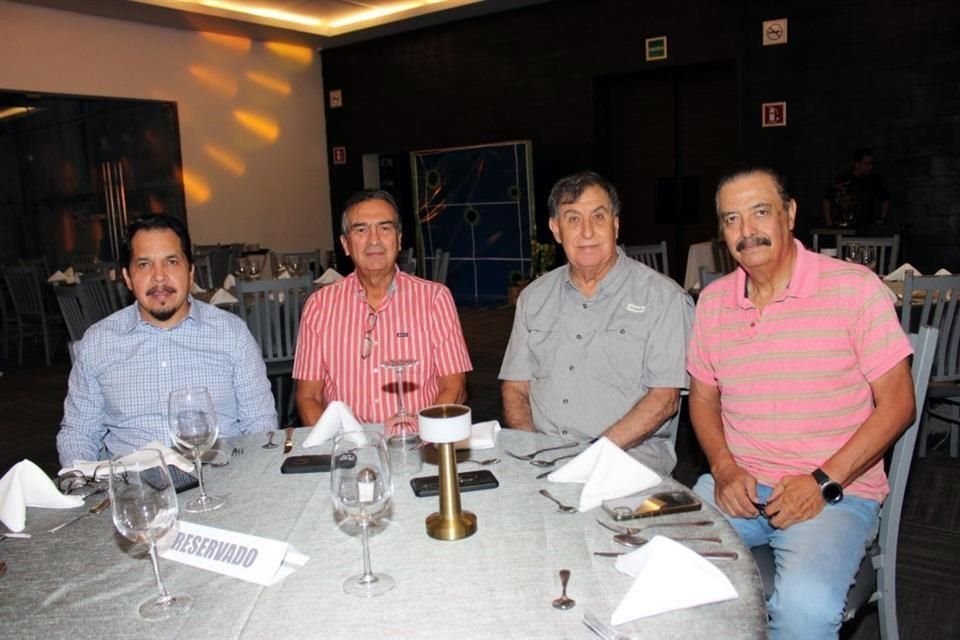 Alfonso Torres, Roberto González, Hernán Chapa y Manuel Martínez
