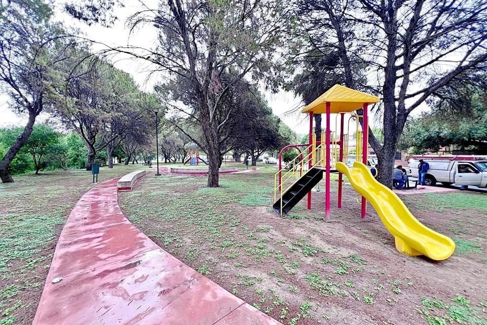 El área infantil y de mascotas serán renovadas, además de las banquetas y el arbolado.