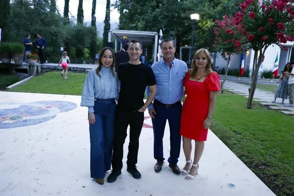 Marilú García de Colosio, Luis Donaldo Colosio, Andrés Engels y Ana Martha Treviño de Engels