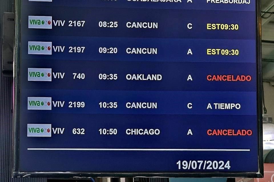 Al menos cuatro vuelos internacionales de VivaAerobus fueron cancelados tras la falla mundial de Microsoft.