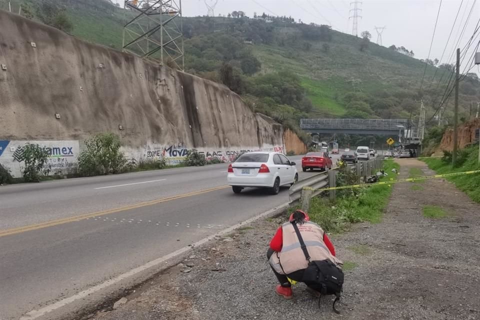 Paramédicos acudieron a prestar los servicios, sin embargo, encontraron la ausencia de signos vitales en el motorista. 